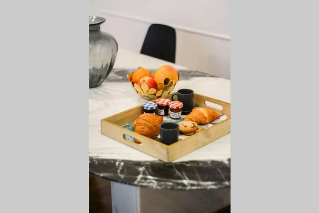 Amazing 10Bed In The Heart Of Le Marais And Suprises... Appartamento Parigi